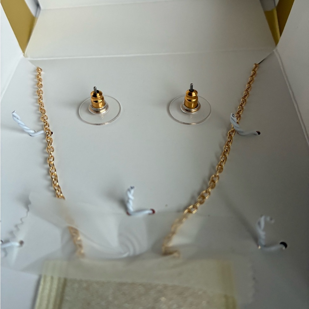 Napier Gold and Red Heart Necklace Set - Picture 7 of 8